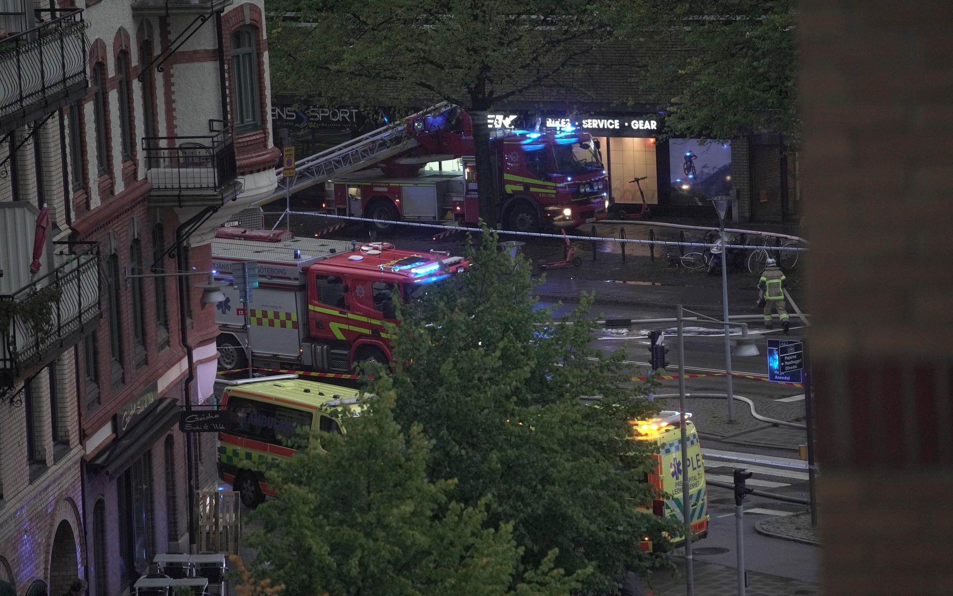 En explosion har inträffat i anslutning till ett flerfamiljshus i Annedal i Göteborg. 
