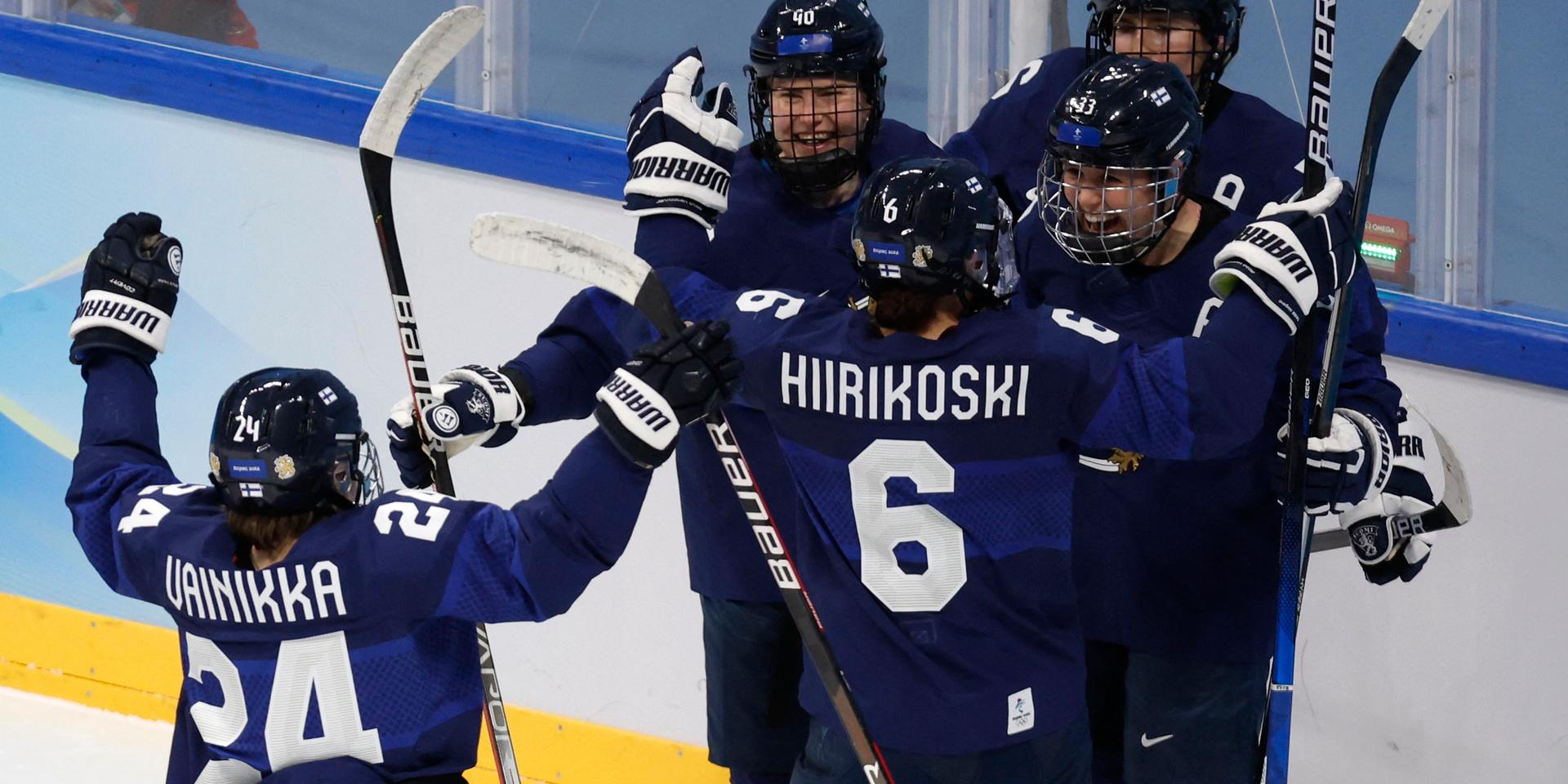 Karvinen och de finska damerna vann OS-brons i Peking i år. 