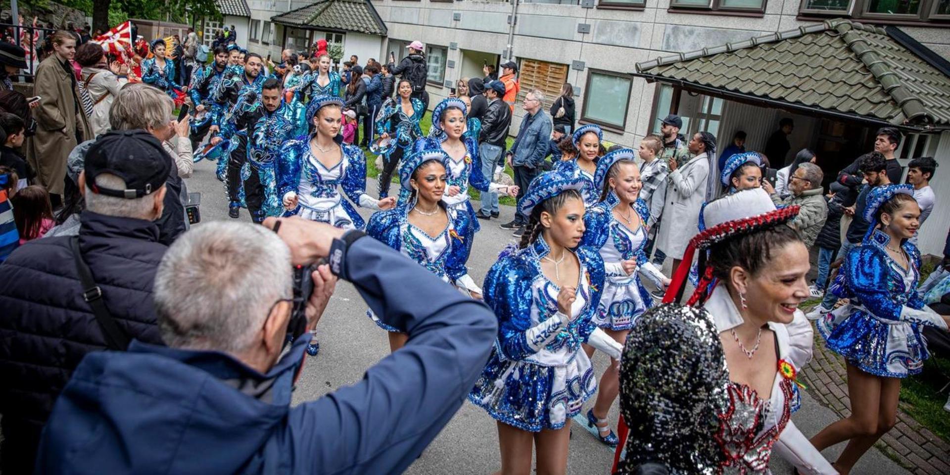 Göteborgs kommun kräver karnevalen i Hammarkullen på 30 000 kronor i vite efter att ljudnivån varit för hög. 