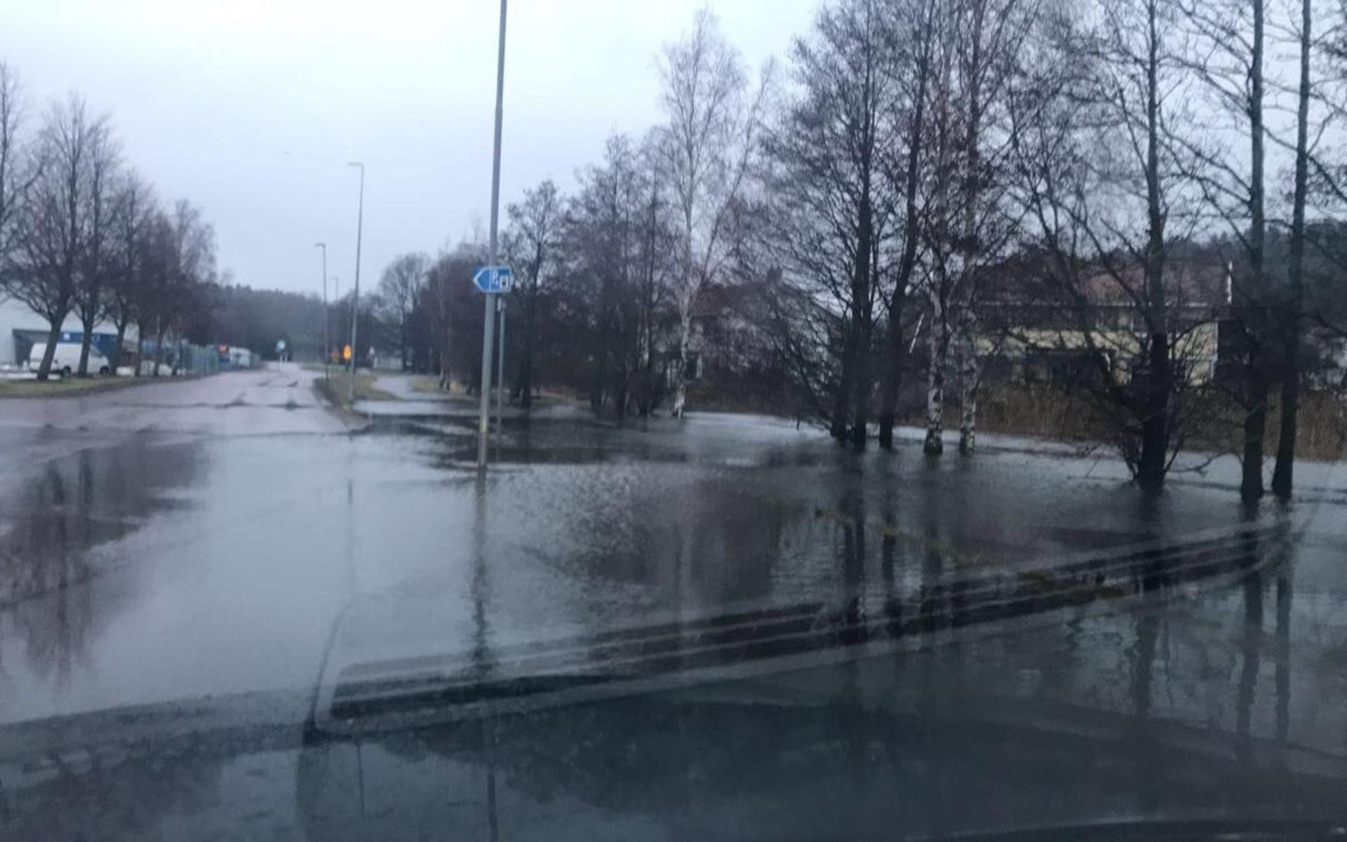 Översvämning i Lindome. 