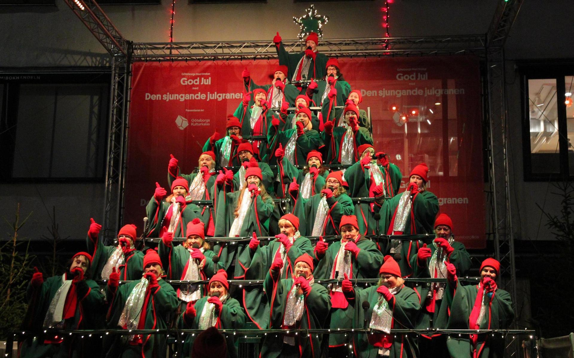 Normalt sett har Gothia show chorus fullt upp såhär års – med den sjungande julgranen vid Kungsportsplatsen, julmarknad i Haga och egna julkonserter. 