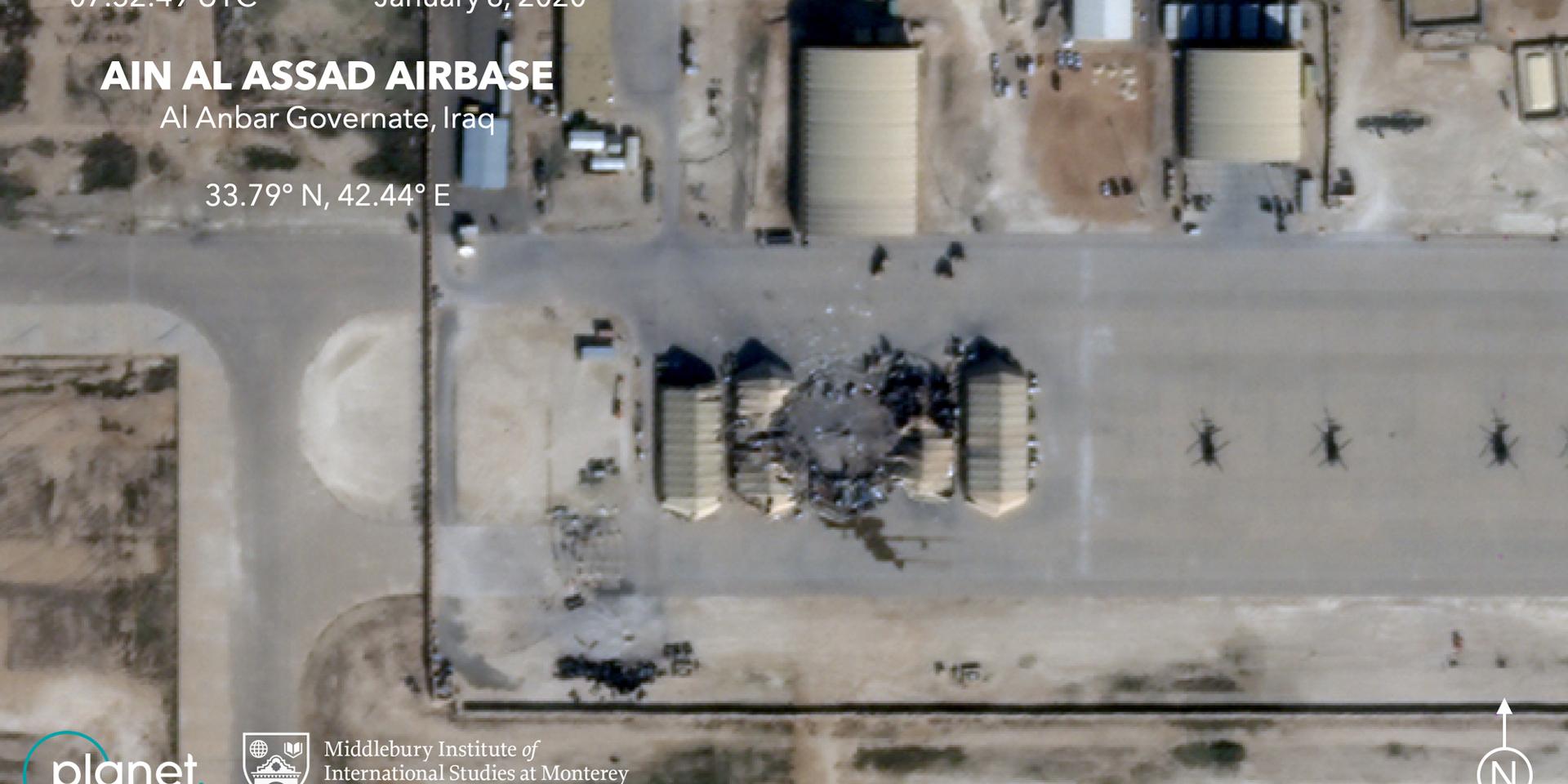 En satellitbild visar skador som orsakades av en iransk raket på militärbasen Ayn al-Assad i Irak.