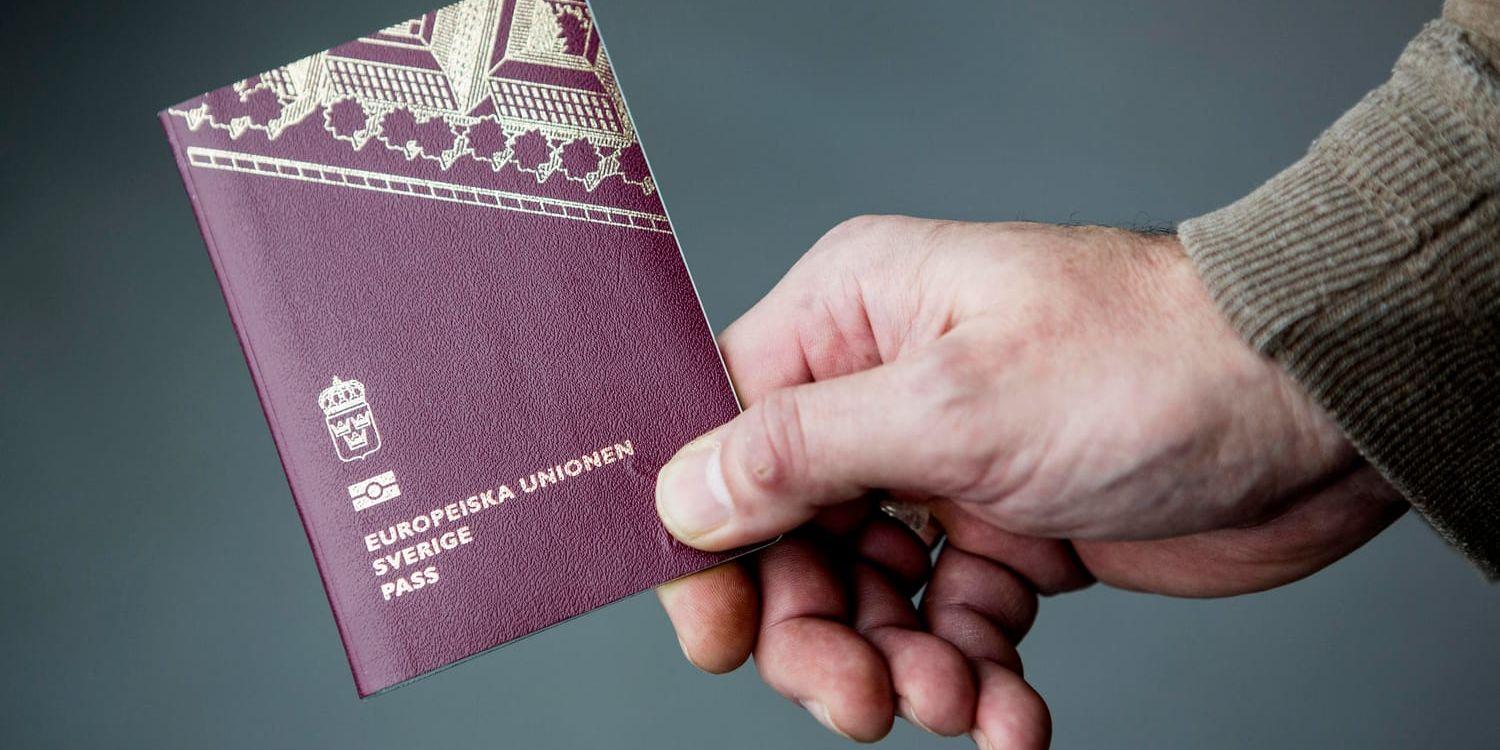 Ett svenskt pass. Arkivbild.