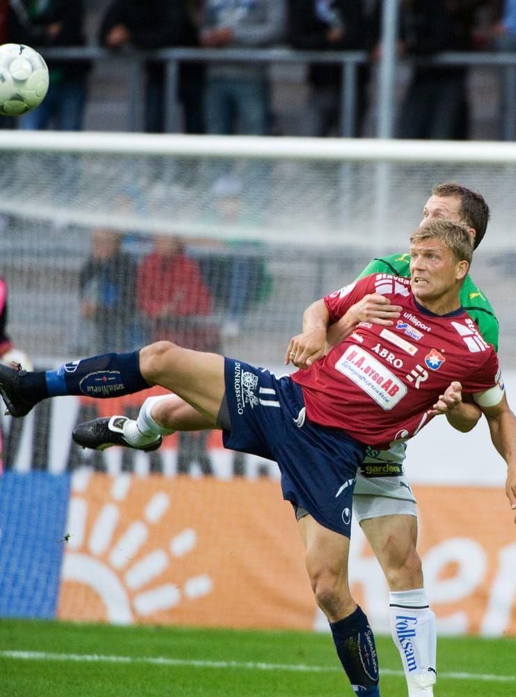 I samma match tog Lundgren och hans lagkompisar också bort Marcus Allbäck. Bild: Bildbyrån.
