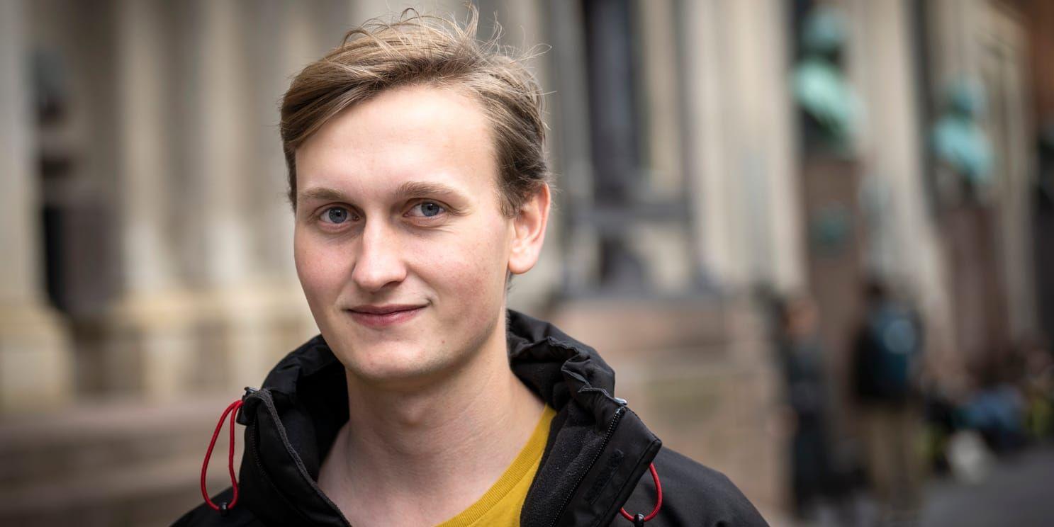 Studenten August Holmberg kommer inte att rösta på Løkkes Moderaterne, han vill ha en röd regering.