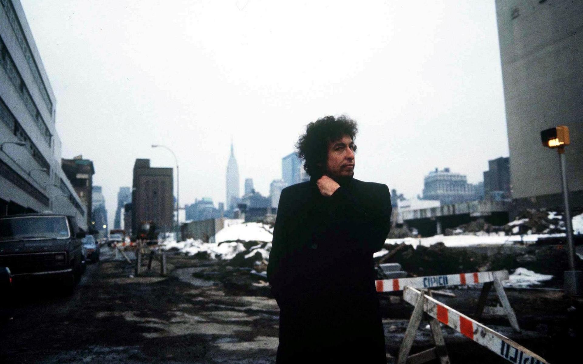 Bob Dylan 1983, några år innan han fick nog av att ses som en dinosaurie och drog igång sin kreativa ”Never endin’ tour”. 
