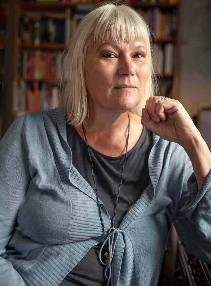 Anna-Lena Lodenius har tidigare skrivit flera böcker om den svenska extremhögern men ägnar sig denna gång åt en av portalfigurerna inom svensk nazism.