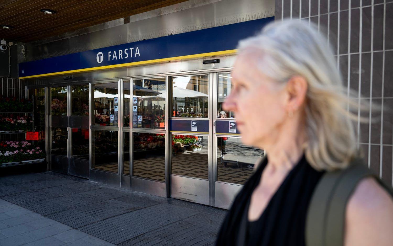 Utredningen har inte med säkerhet kunnat fastställa vem som var måltavla för skjutningen, men enligt åklagaren var det Foxtrotnätverket som beställde dådet som en del i en konflikt med Dalennätverket.