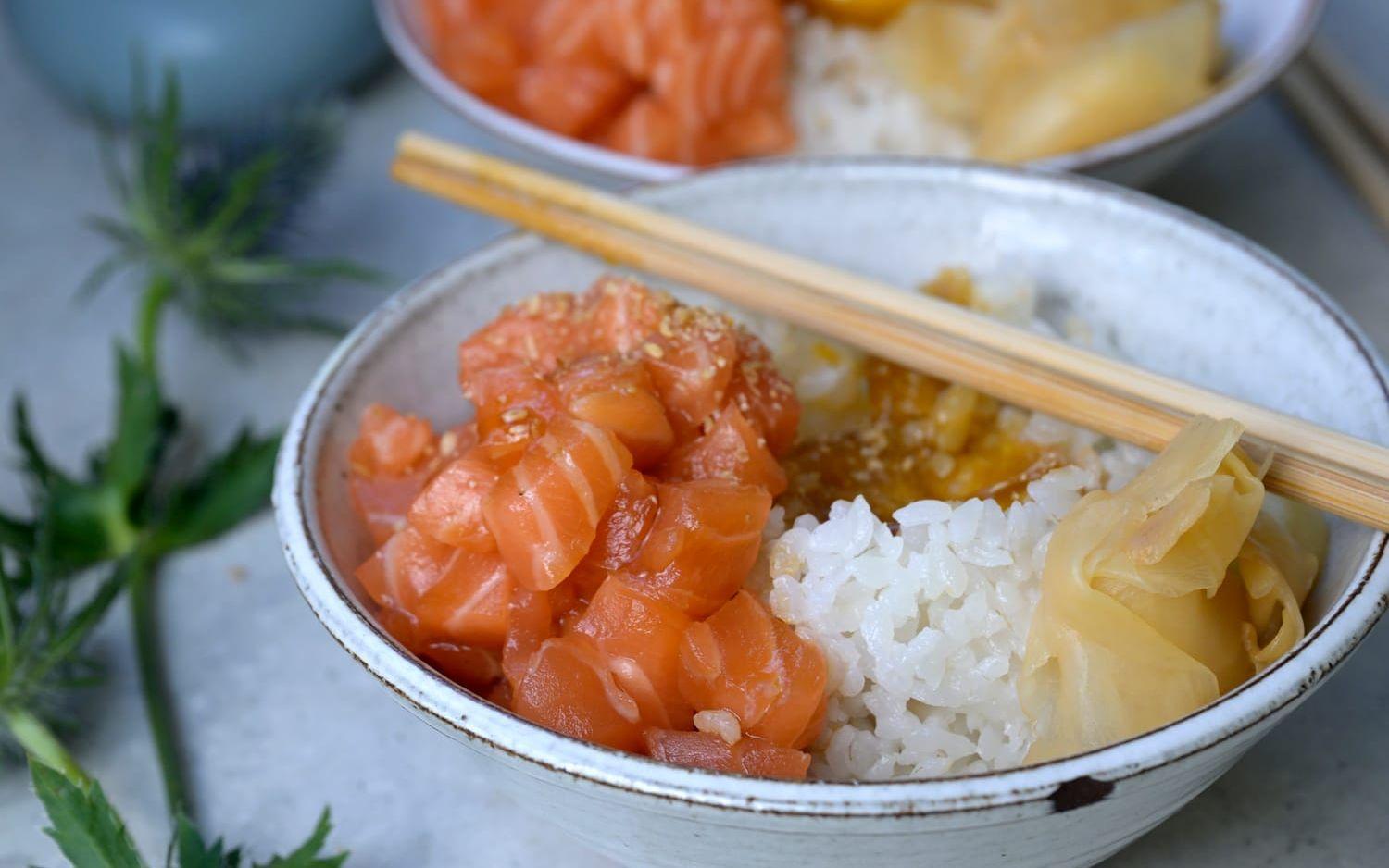 Restaurangerna misstänker att lax kan ligga bakom de många matförgiftningarna. Arkivbild.