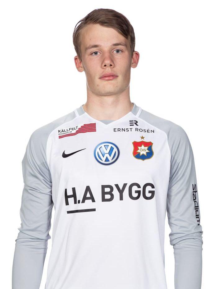 Även målvakten Hjalmar Bäckström får lämna klubben.