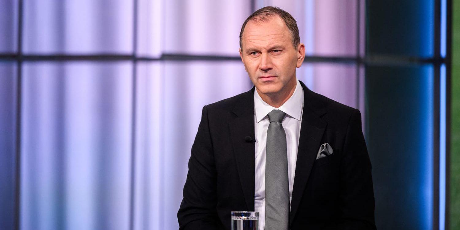 Domarprofilen och SVT-experten Jonas Eriksson riktar kritik mot Fifa. 