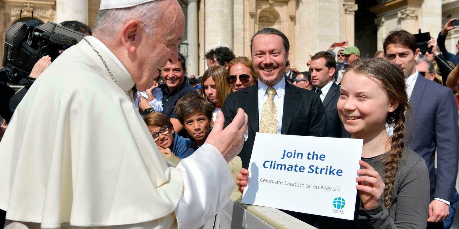 Greta Thunberg uppmanar påve Franciskus till klimatstrejk.