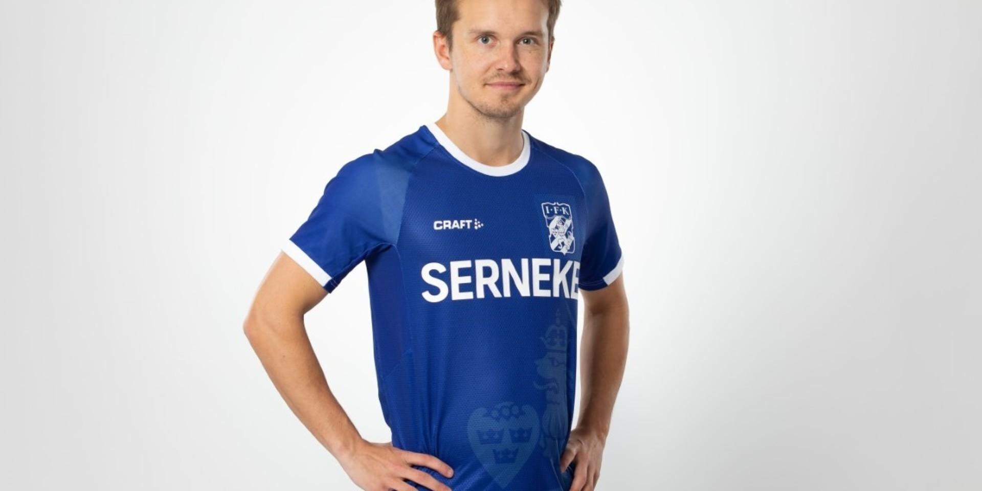 Patrik Karlsson-Lagemyr i IFK Göteborgs nya försäsongströja.