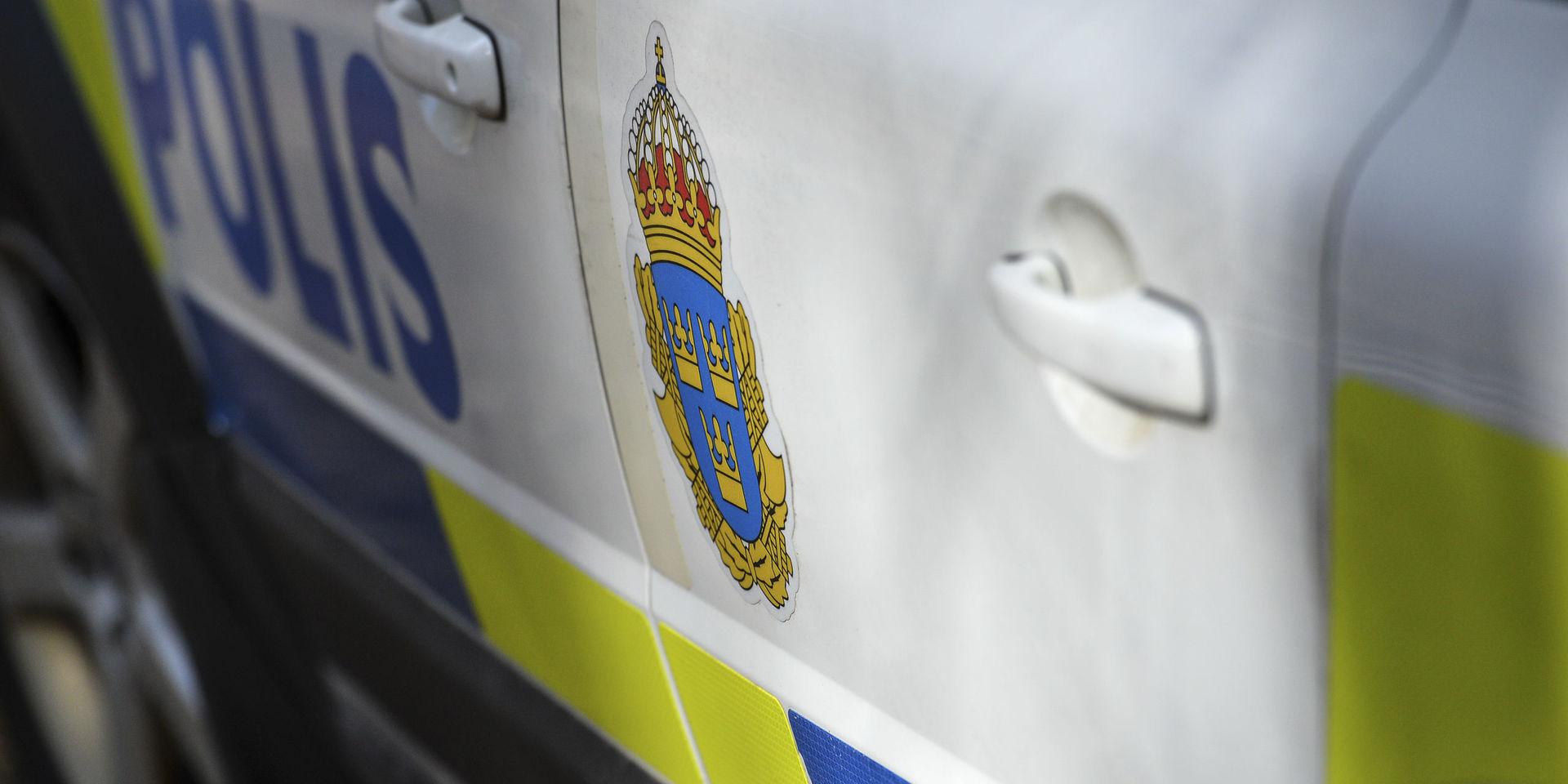 En väktare har blivit överfallen och misshandlad vid ett rån utanför en butik i Eskilstuna. Arkivbild.