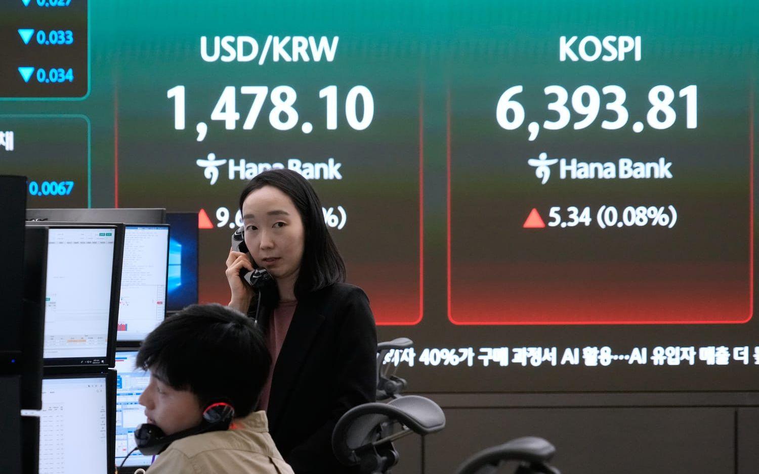 Börserna i Asien fortsätter att blanda och ge.