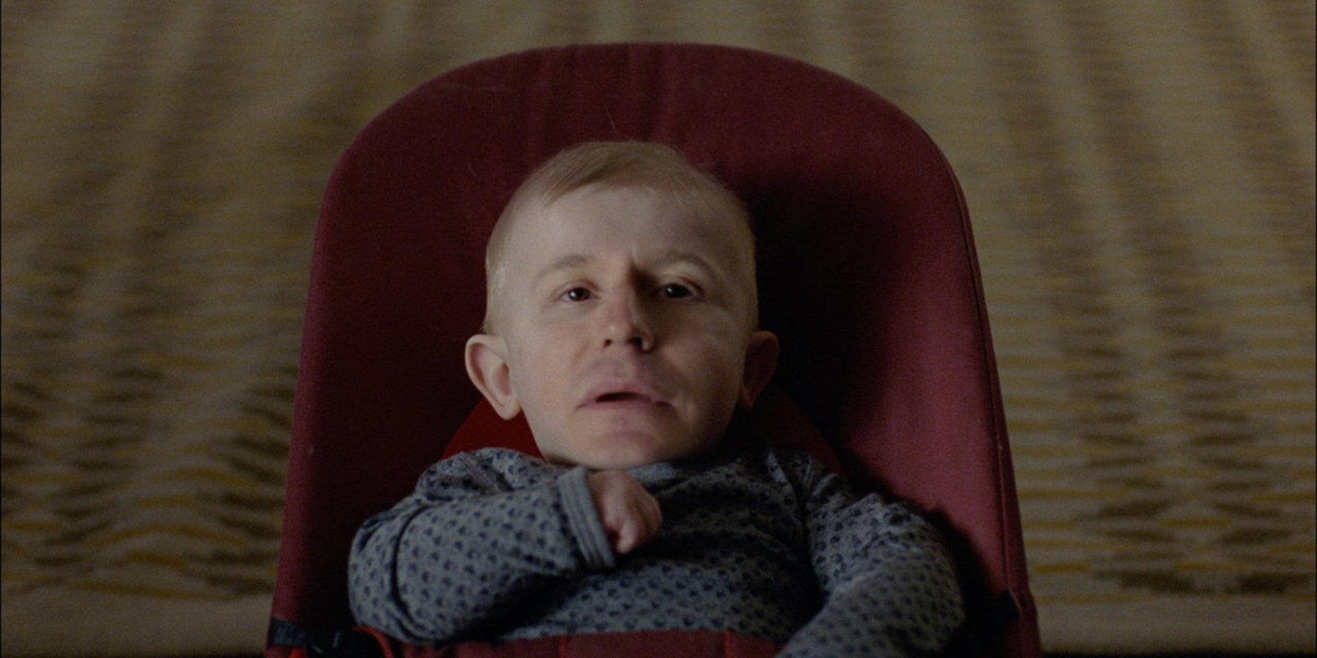Johan Widerberg som bebis i kortfilmen 'Midas'. Pressbild