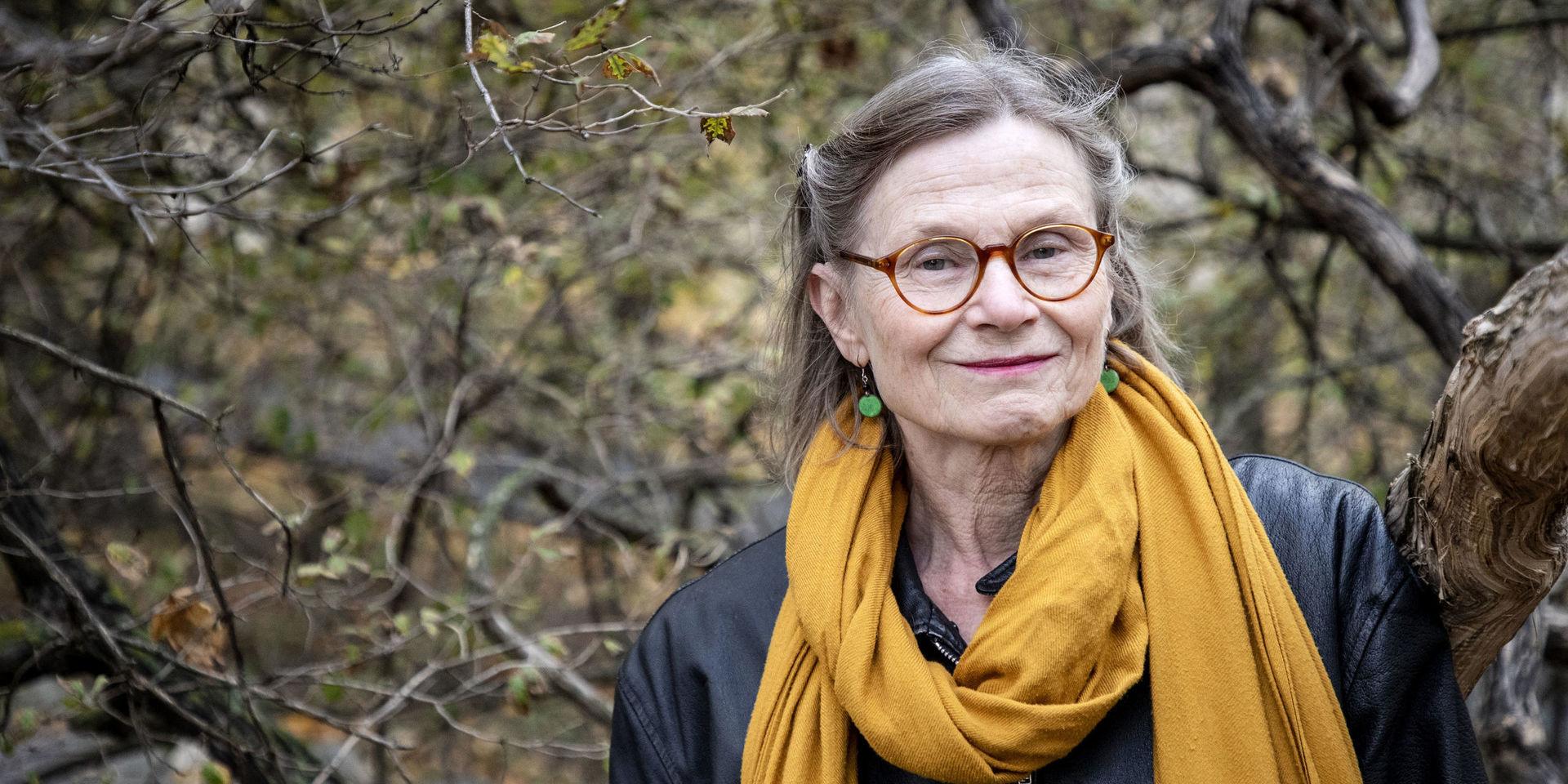 Lilian Edvalls första bok, ”Mensboken”, kom i mitten av 1980-talet och blev snabbt populär. Fem år senare var det dags för nästa projekt som behandlade klimakteriet. Nu fyller hon 70 år.