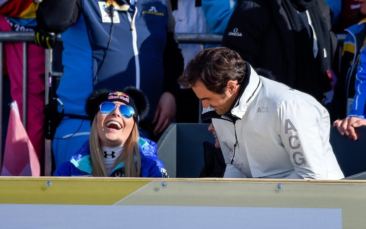 Tidigare under veckan fick Vonn även träffa ett av tennisens största namn, Roger Federer, som gästade VM-tävlingarna i St. Moritz. Foto: Bildbyrån