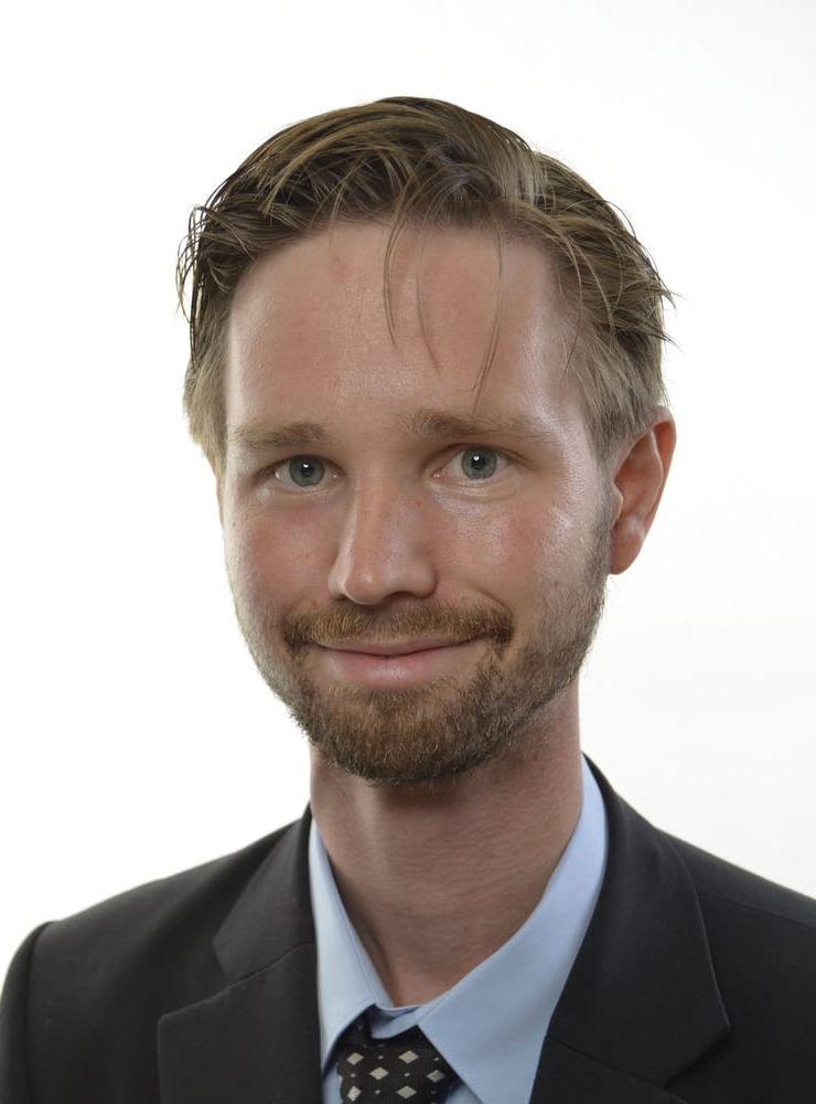 
    <strong>Rasmus Ling</strong> (MP),riksdagsledamot
   