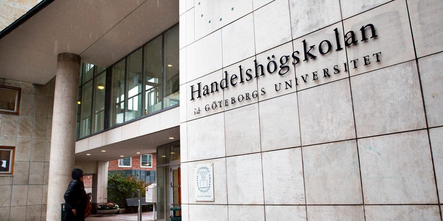 Institutionen för nationalekonomi med statistik vid Handelshögskolan i Göteborg tvingas nu skrota sitt unika bonussystem.