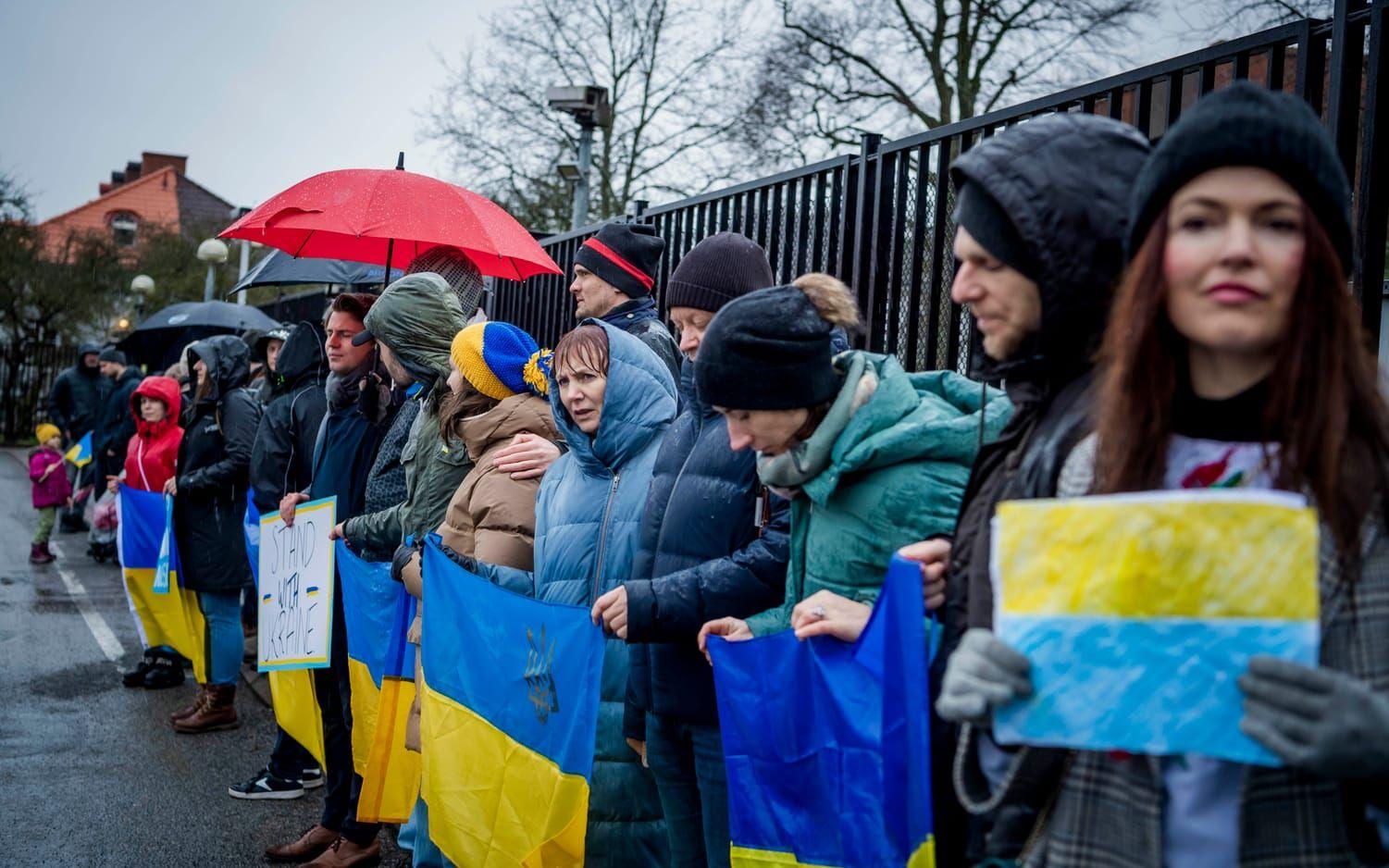 Efter Rysslands invasion av Ukraina har det flera gånger hållit demonstrationer till stöd för Ukraina utanför det ryska konsulatet i Göteborg.