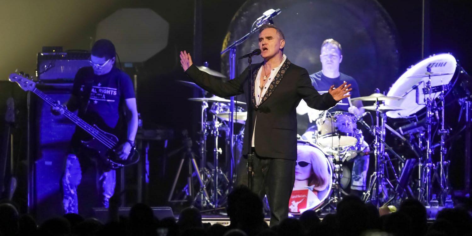 Morrissey på scen. 