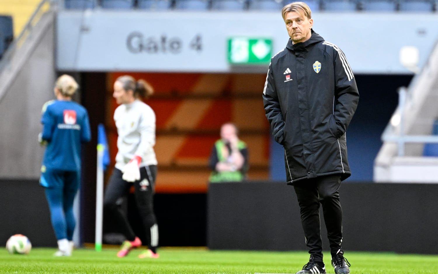 Sveriges förbundskapten Tony Gustavsson har lite att jobba på.