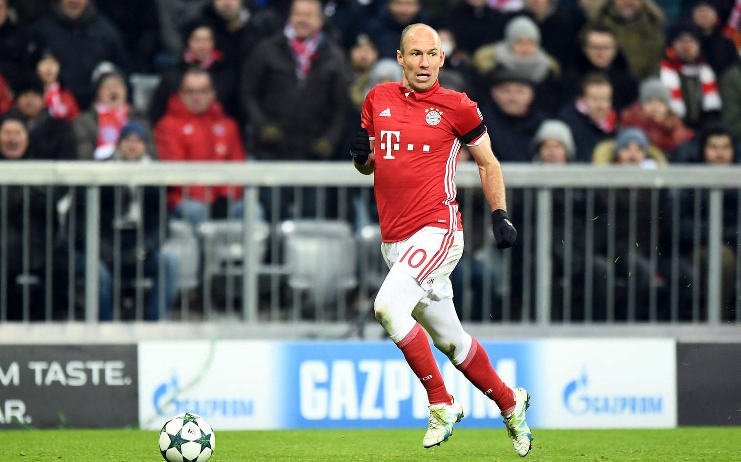 11. Arjen Robben, 32, Bayern München. Marknadsvärde: 9,35 miljoner. Fortfarande en riktigt vass offensiv spelare. Hatad för sina filmningar. Foto: Bildbyrån