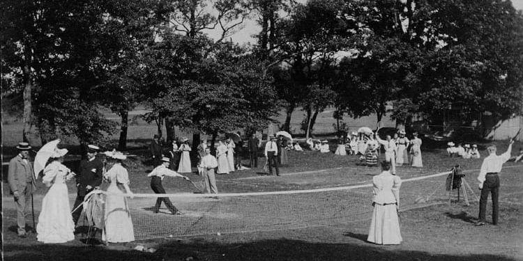 Tennis på Särö cirka år 1900.