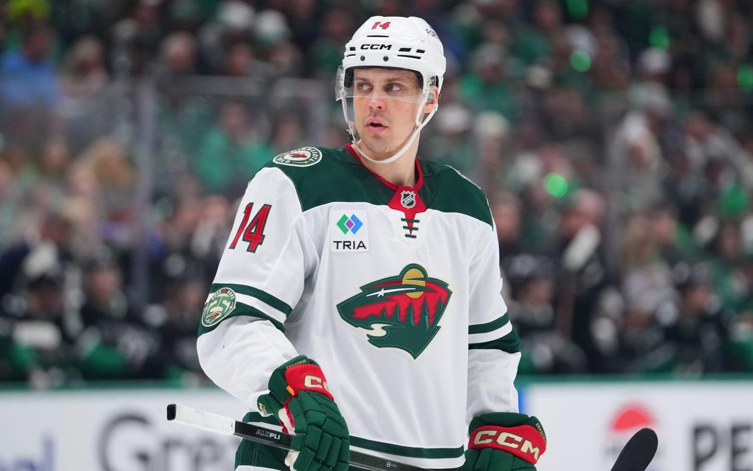 Minnesotas svenskstjärna Joel Eriksson Ek gjorde två mål i nattens NHL. 