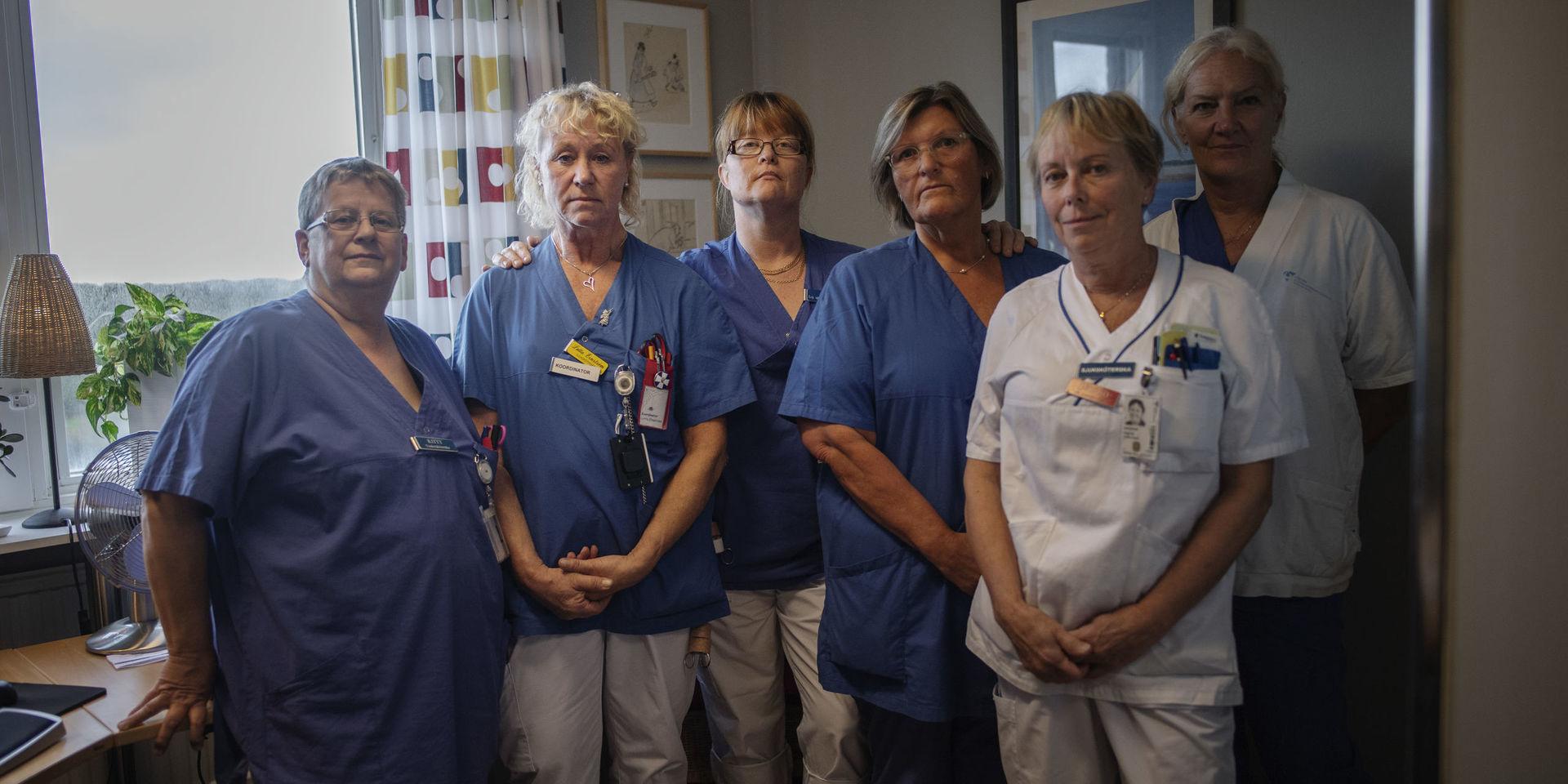 Från vänster: Kitty Lundqvist, undersköterska, Lotta Ernström, sjuksköterska, Lotta Blomgren, sjuksköterska, Karin Larsson, undersköterska, Kate Olsson, undersköterska, Ingrid Theren, sjuksköterska. 