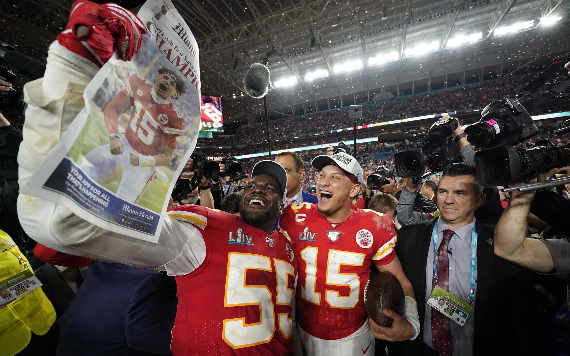 Frank Clark (vänster) var med och vann Super Bowl med Kansas City Chiefs 2019. 