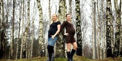 Maria Andreasson, 31, och Elina Karanzas, 26. De ligger på genomsnittet som förstföderskor i sina respektive stadsdelar.