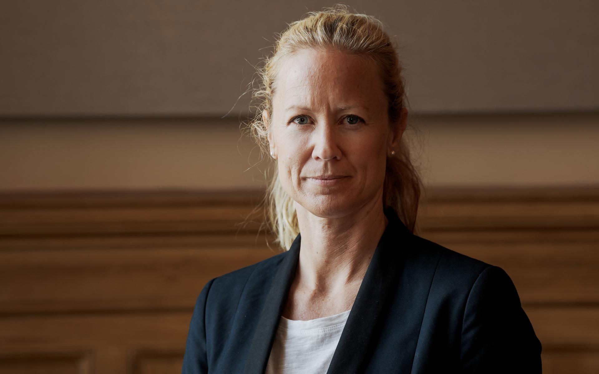 Västra Götalandsregionens vaccinationssamordnare Kristine Rygge uppmanar alla som rekommenderas att ta påfyllnadsdosen för att stärka skyddet mot covid-19.