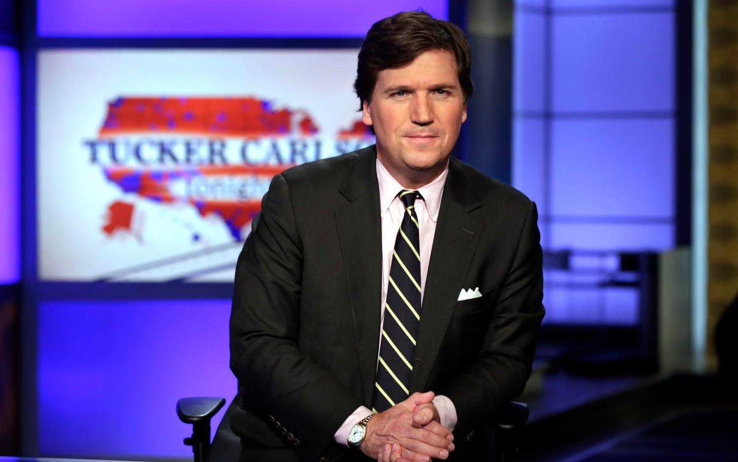 Tucker Carlsons program på Fox går ofta ut på att i kraftiga ordalag smutskasta det demokratiska partiet och motståndare till Donald Trump.