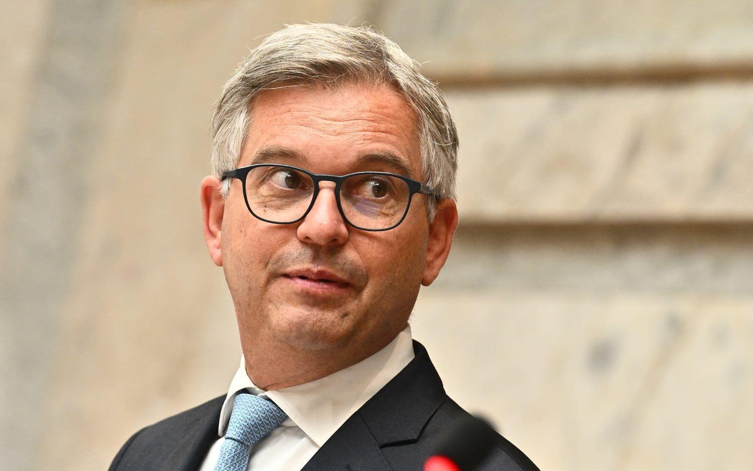 EU:s inrikeskommissionär Magnus Brunner under ett besök i Stockholm i juni. Arkivfoto.