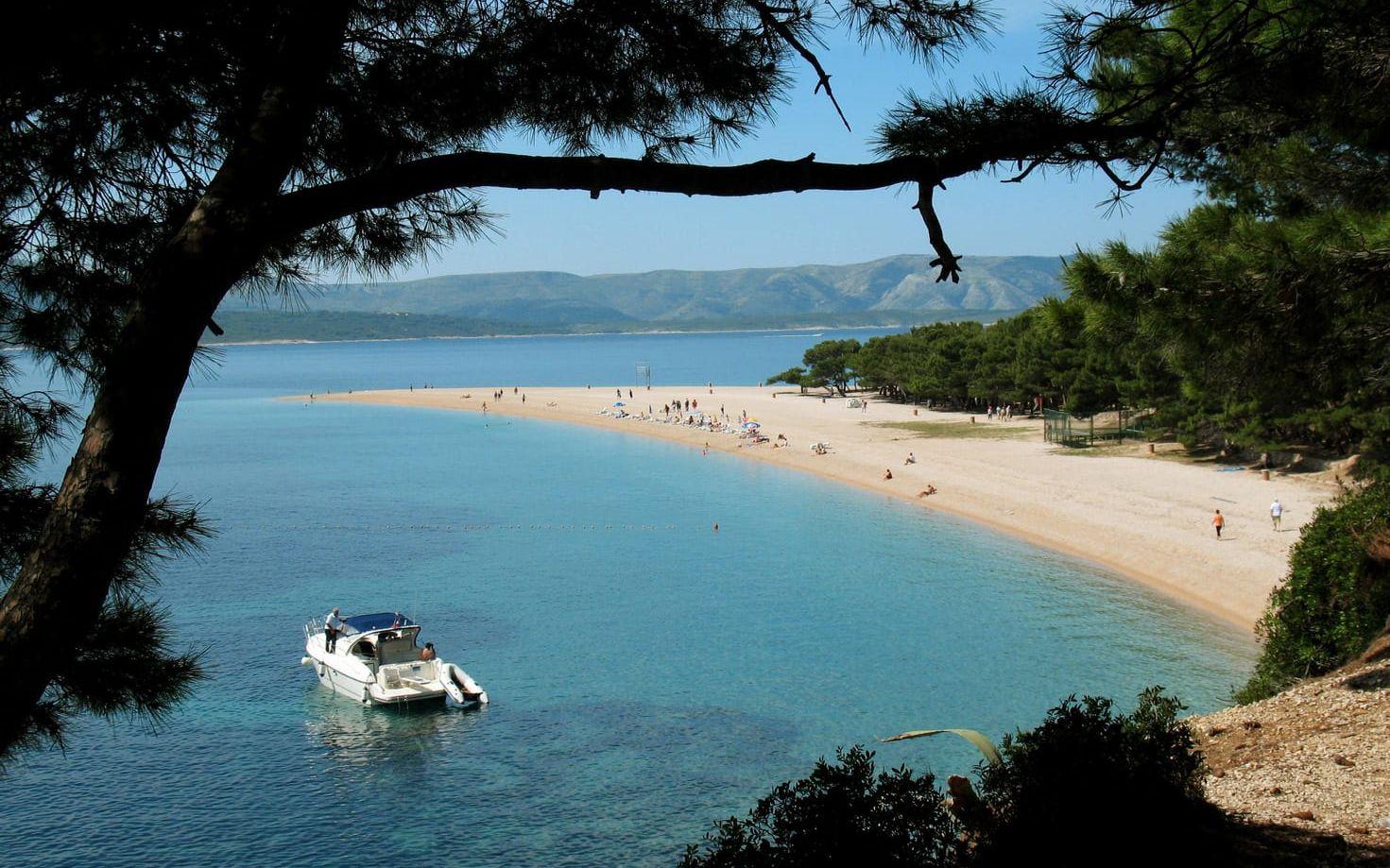 Stranden Zlatni Rad på ön Brac i det Adriatiska havet, Kroatien.