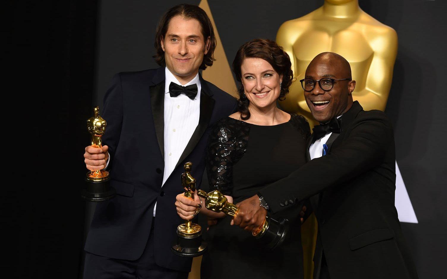 Jeremy Kleiner, Adele Romanski och Barry Jenkins vann pris för bästa film med "Moonlight".