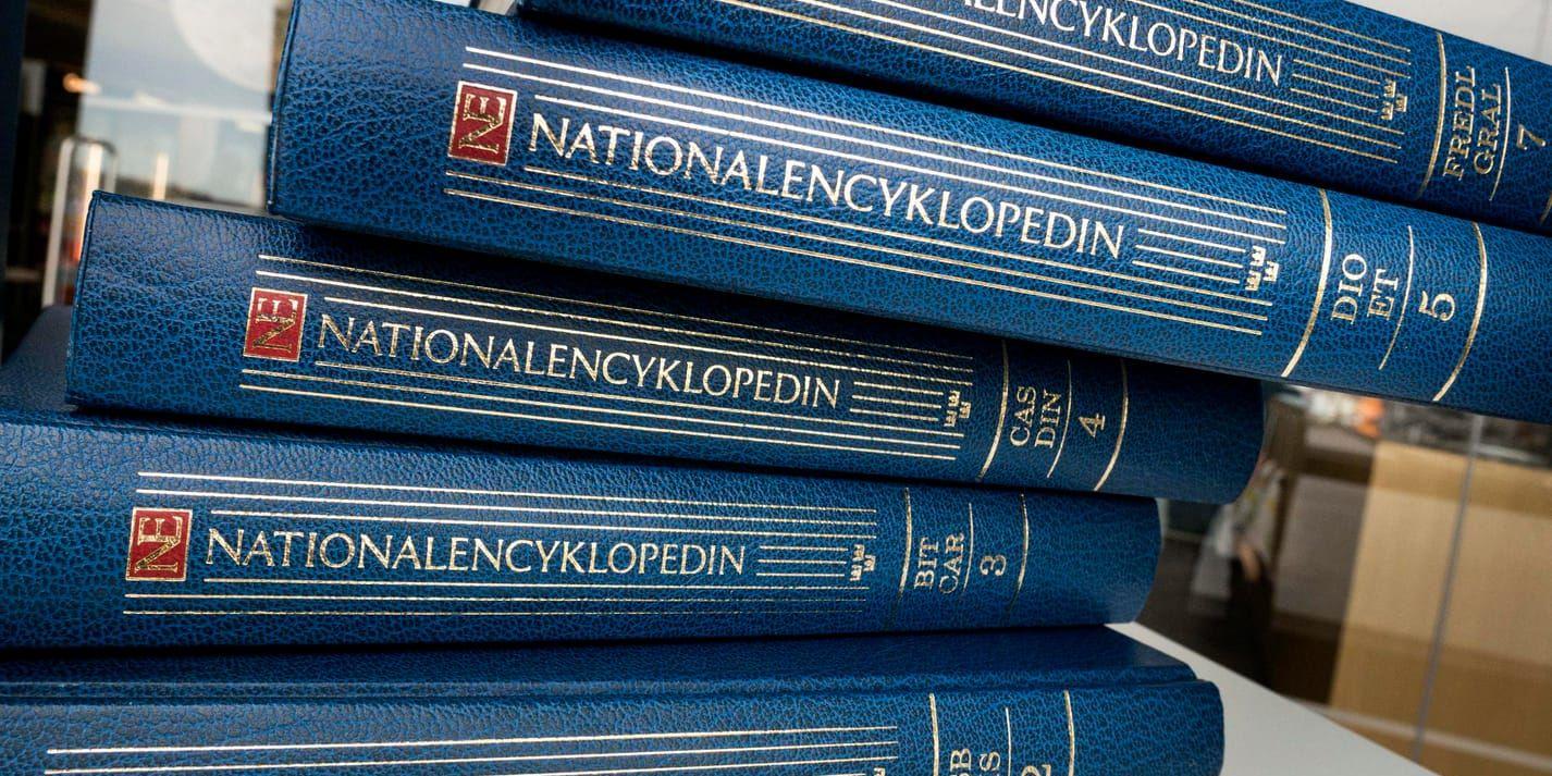 Nationalencyklopedin uppdateras numera bara digitalt. Den senaste uppdateringen kan dock ha stridit mot upphovsrätten. Arkivbild.