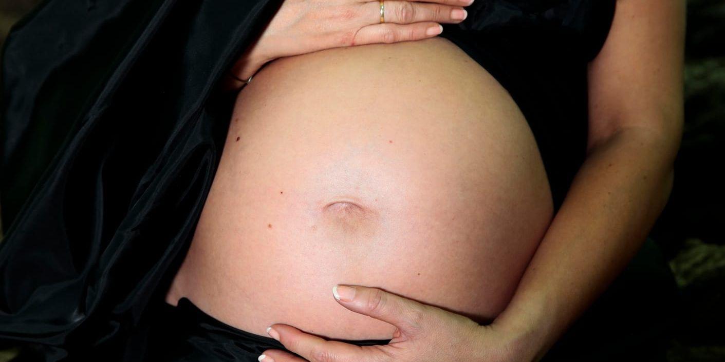 Allt fler svenskar tar hjälp av surrogatmödrar utomlands. Arkivbild.