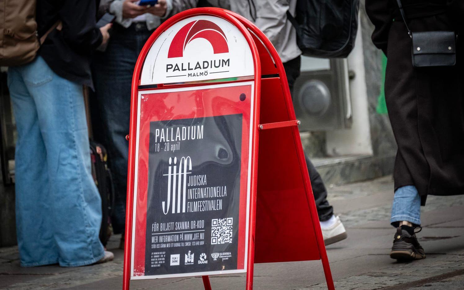 Judiska internationella filmfestivalen arrangeras för första gången på Palladium i Malmö. 