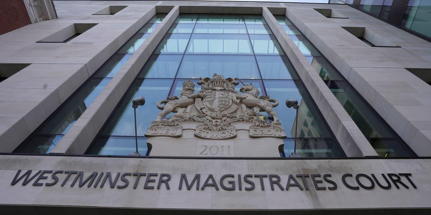 Rättegången i detta lite märkliga fall planeras gå av stapel i mars nästa år och kommer att hållas i Westminster Magistrates Court London