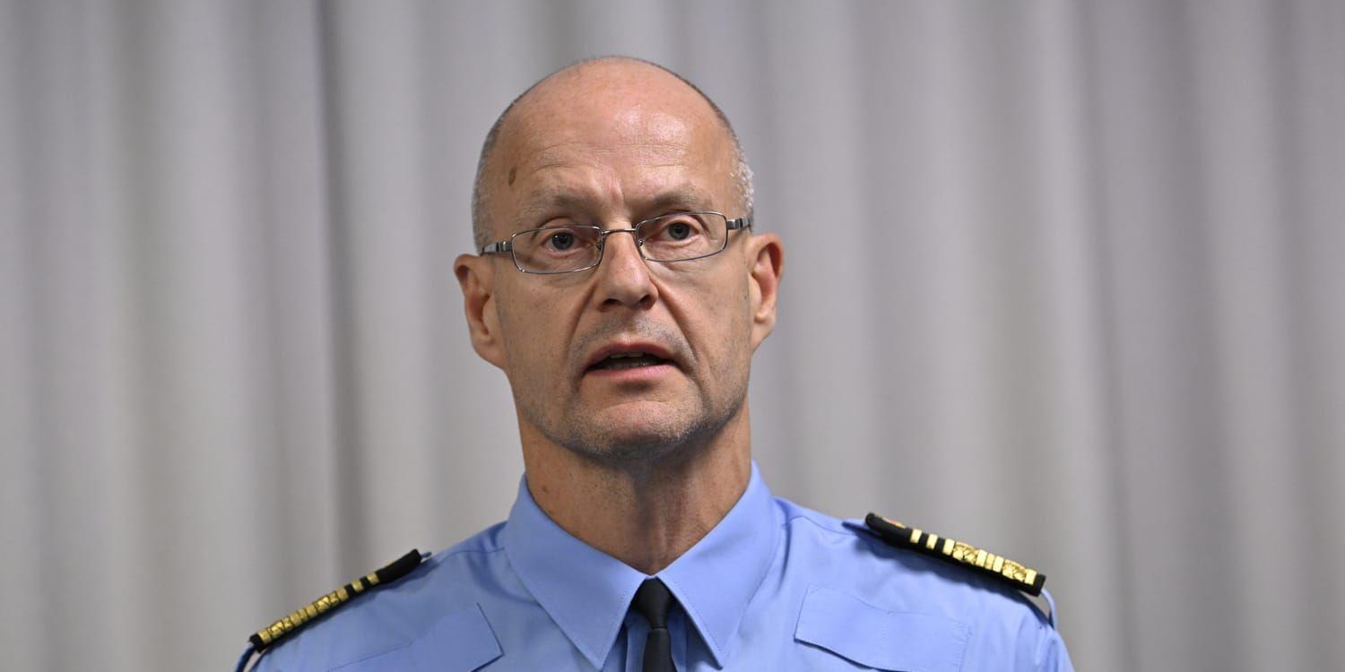 Stockholms regionpolischef Mats Löfving medverkade i SVT:s Aktuellt och pratade om skjutningarna i Sverige. 