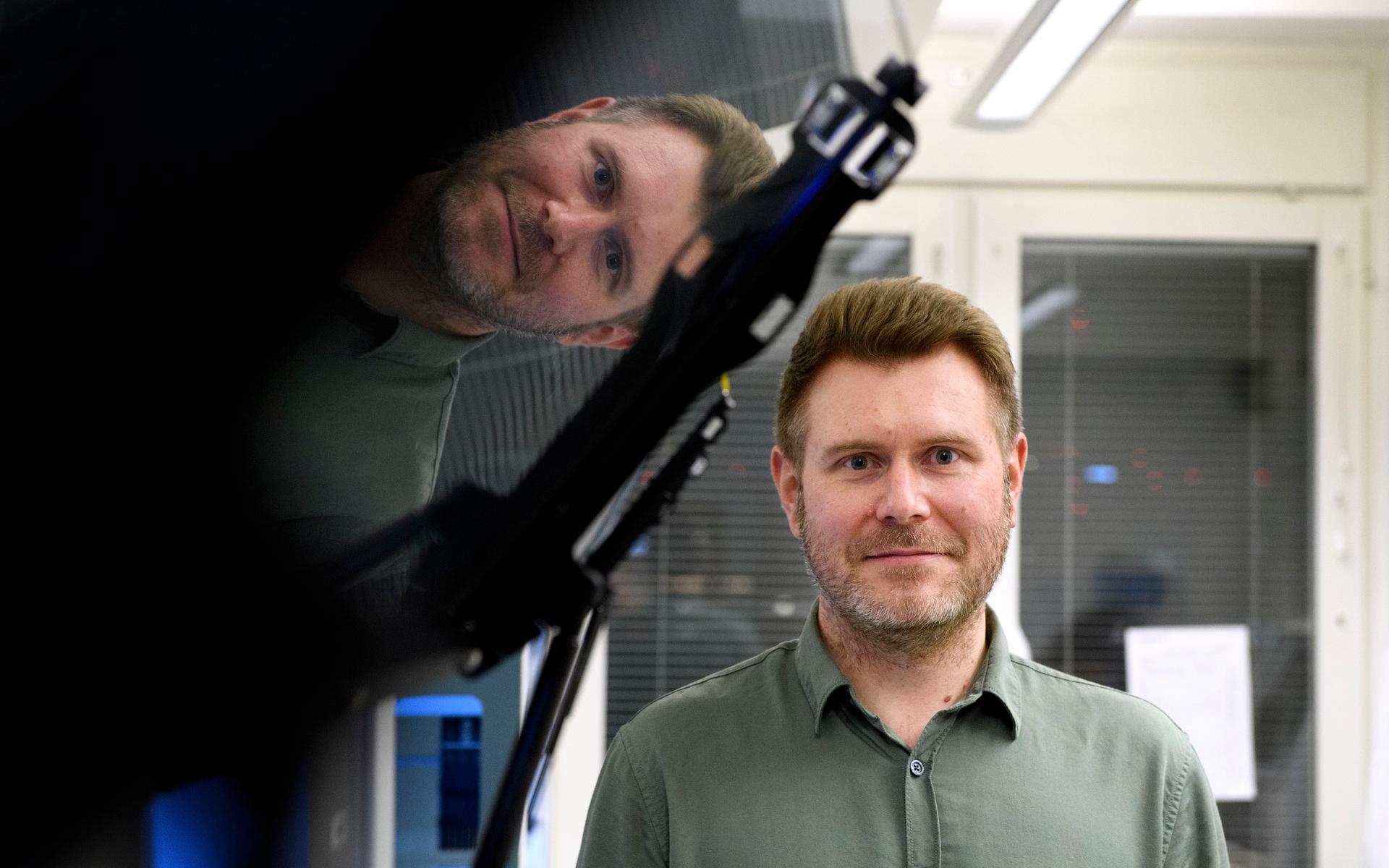 Mattias Karlsson är verksamhetsutvecklare på masstestningslaboratoriet för covid-19 på Karolinska universitetssjukhuset i Solna.