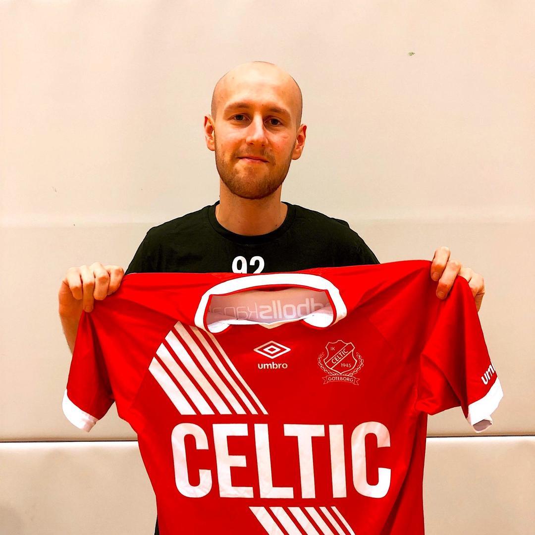 Den 27 september drar Nicolai på sig den röda Celtic-tröjan för match hemma mot Varberg.