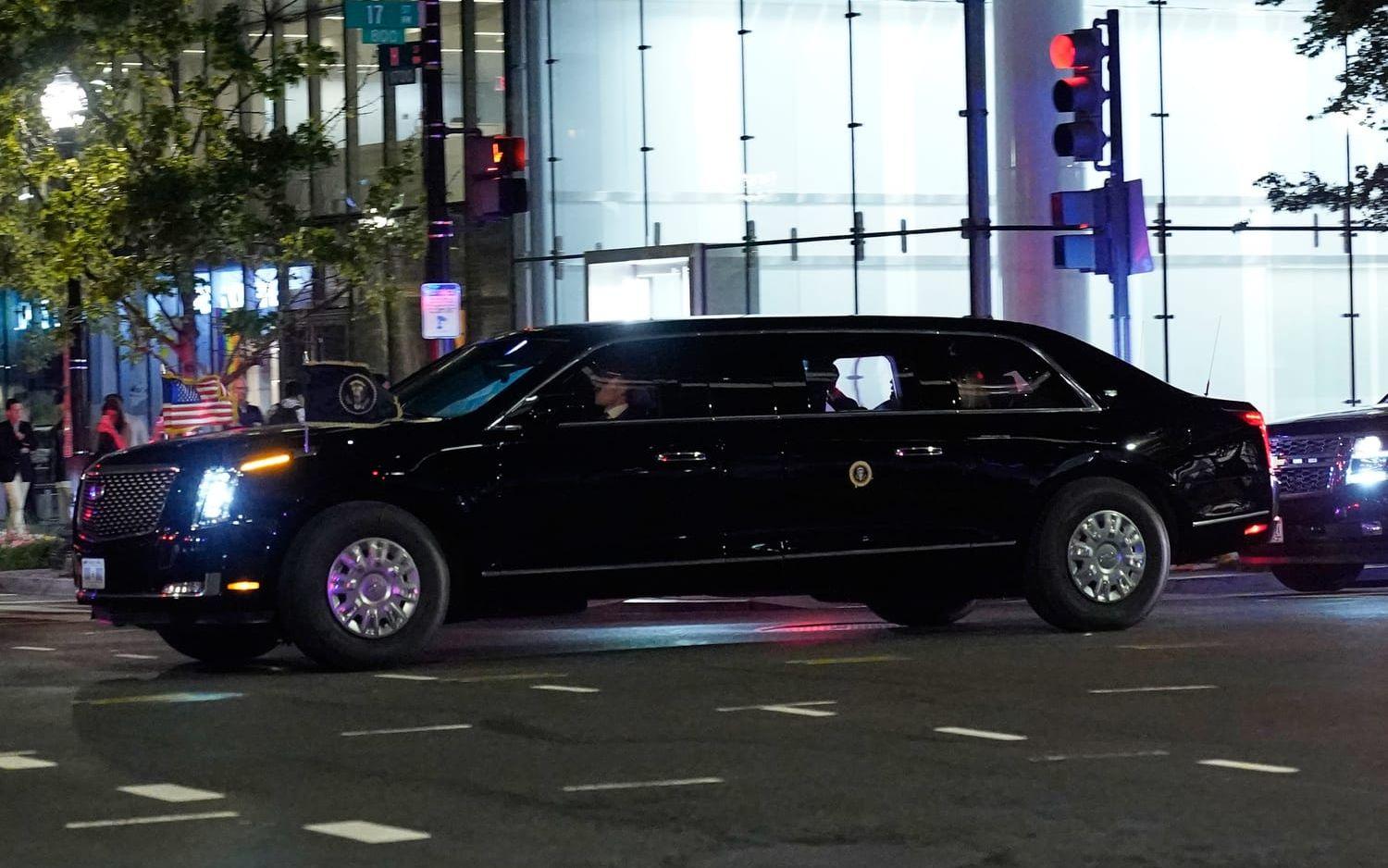 Donald Trumps kortege lämnade helgens galamiddag i förtid.