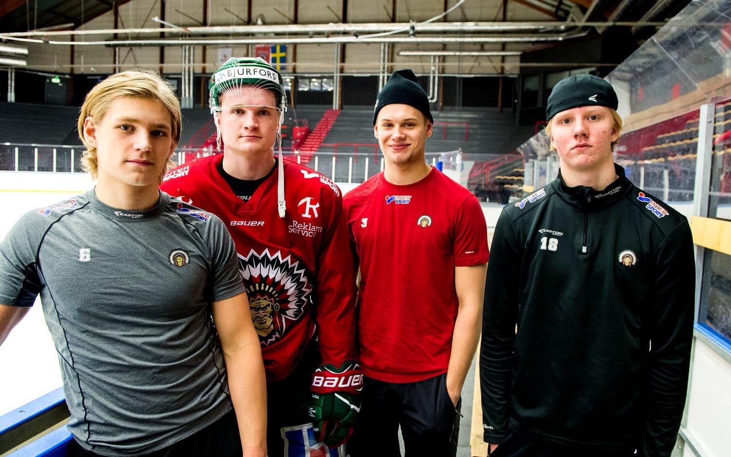 Kristoffer Gunnarsson, Carl Grundström, Jacob Larsson och Rasmus Dahlin var tillbaka i Frölunda efter JVM. Bild: Daniel Stiller, Bildbyrån.