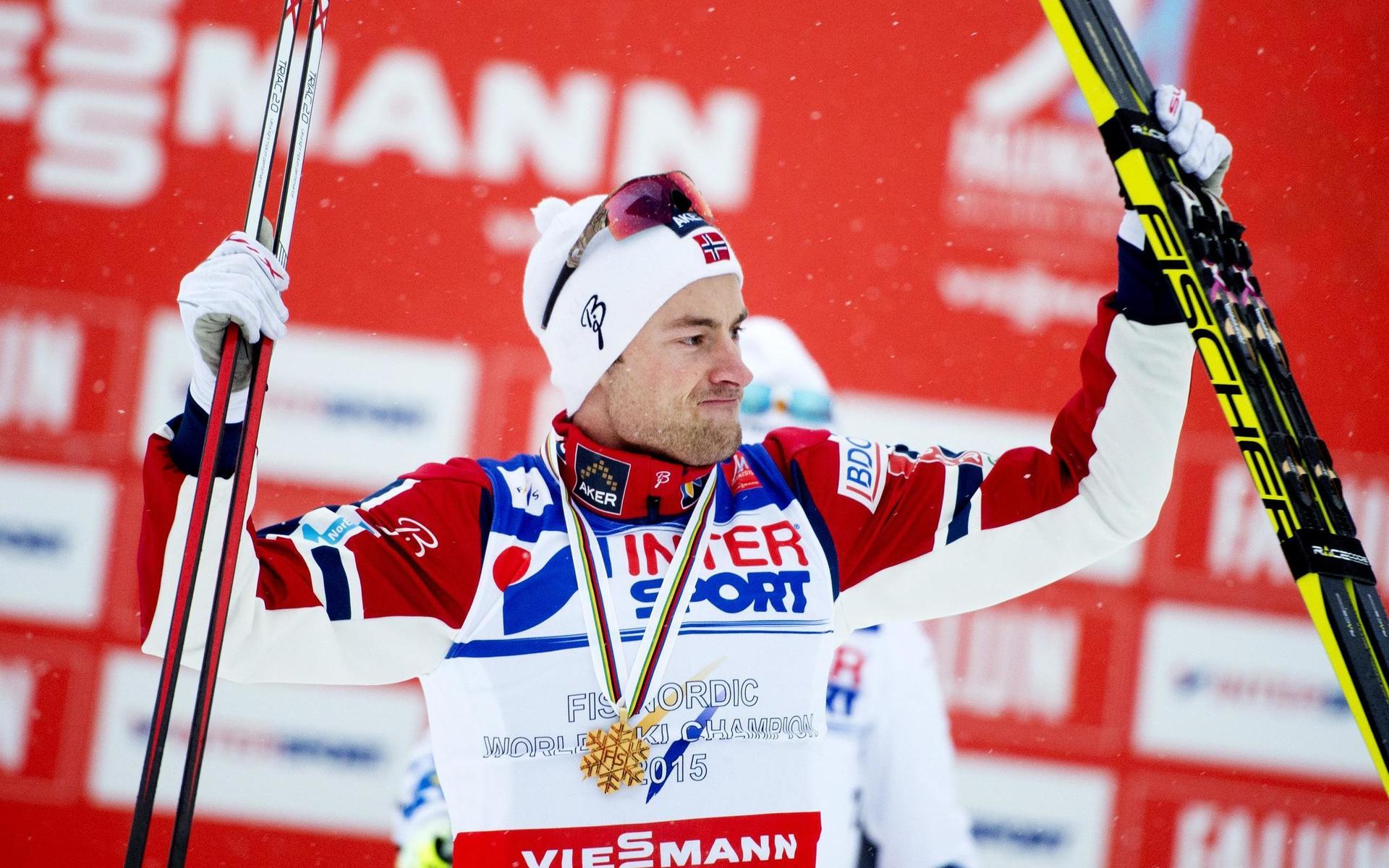 2015 vann Northug VM-guld i Falun. Totalt vann han 13 guldmedaljer i VM-sammanhang. Flest någonsin.
