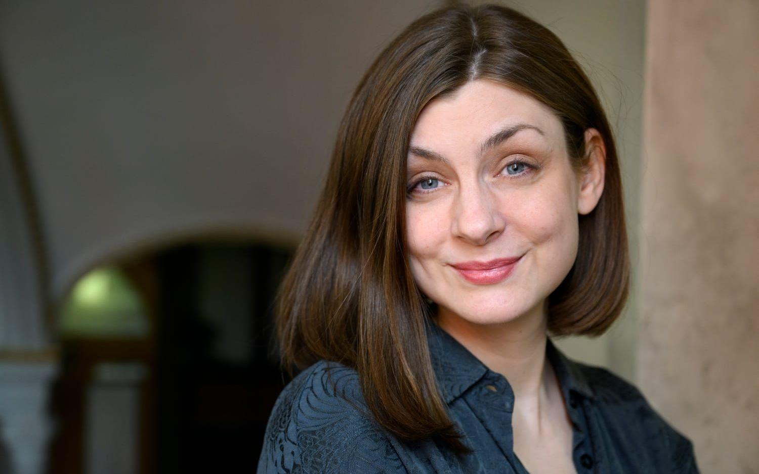 Den finländska författaren Iida Turpeinen har gjort succé med sin roman ”De levande”, som kretsar kring Stellers sjöko. 