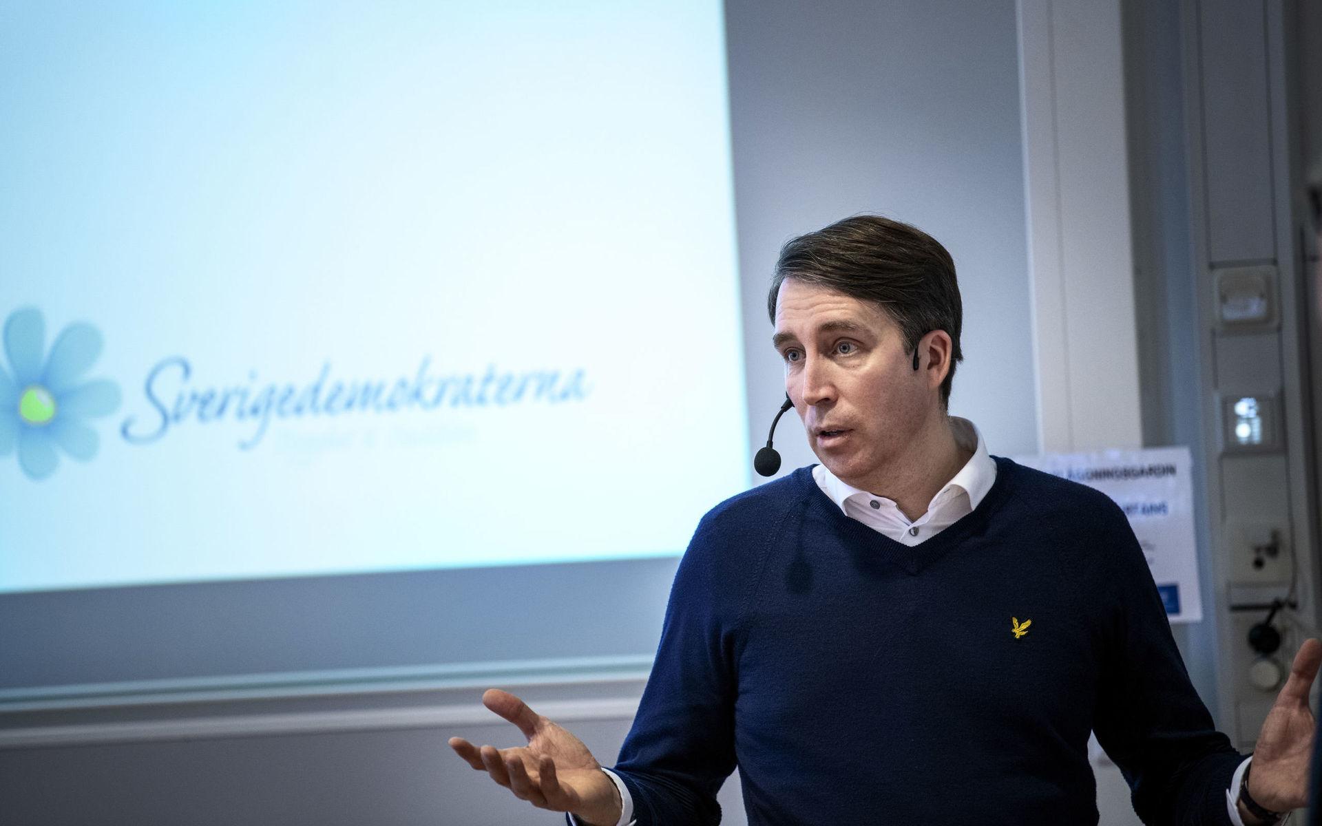 SD:s partisekreterare Richard Jomshof berättade om partiets strategier för att nå ut på Göteborgs universitet.